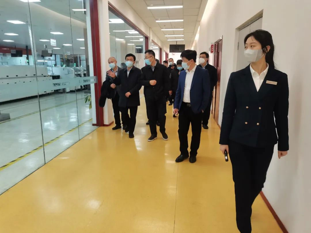 6351edbea2811.jpg 44.jpg