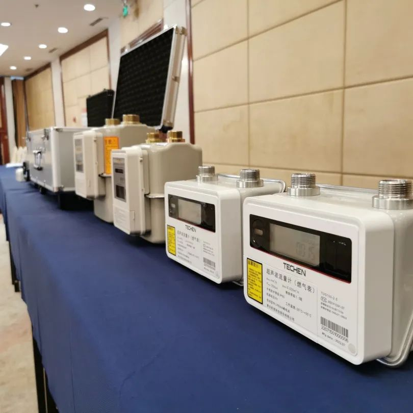 635235ab8d098.png 99.png