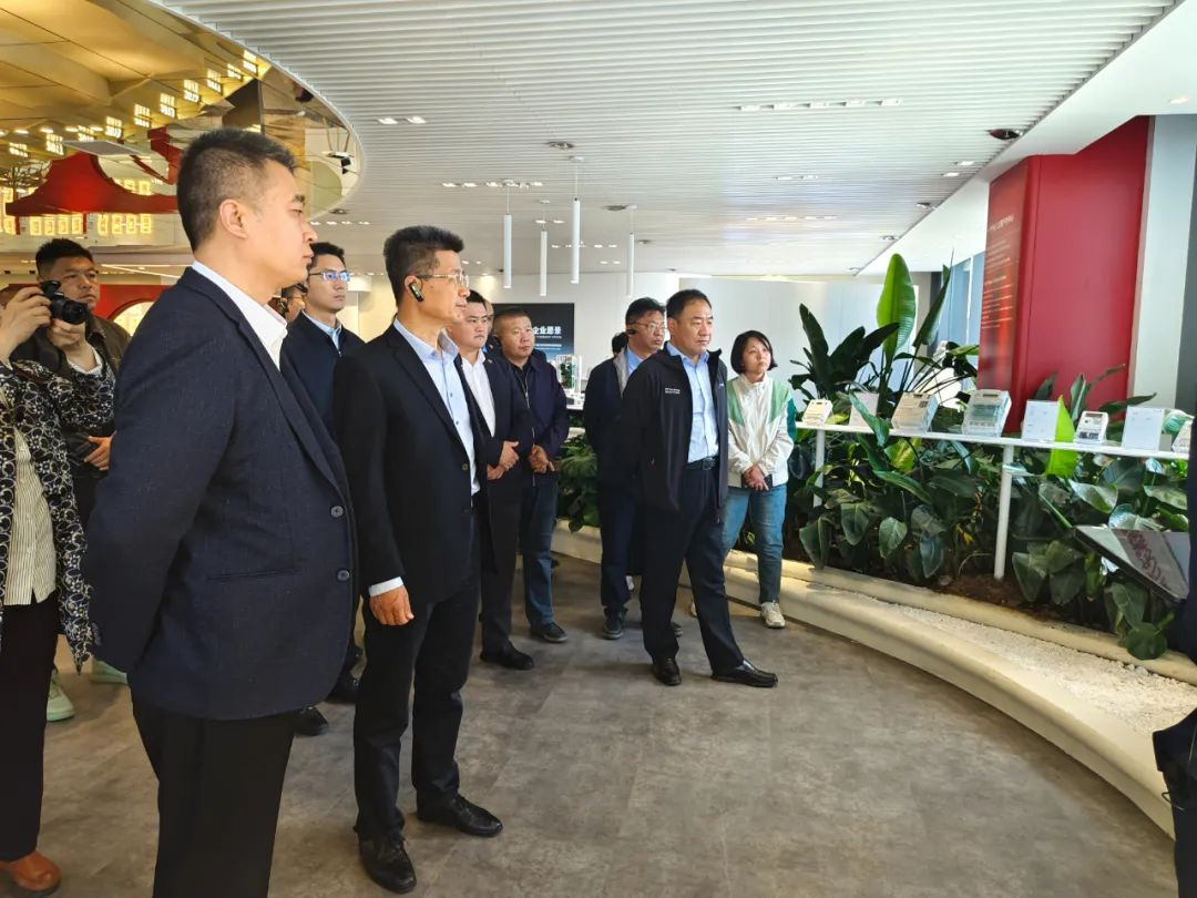 6639ee112a71e.jpg 2525.jpg